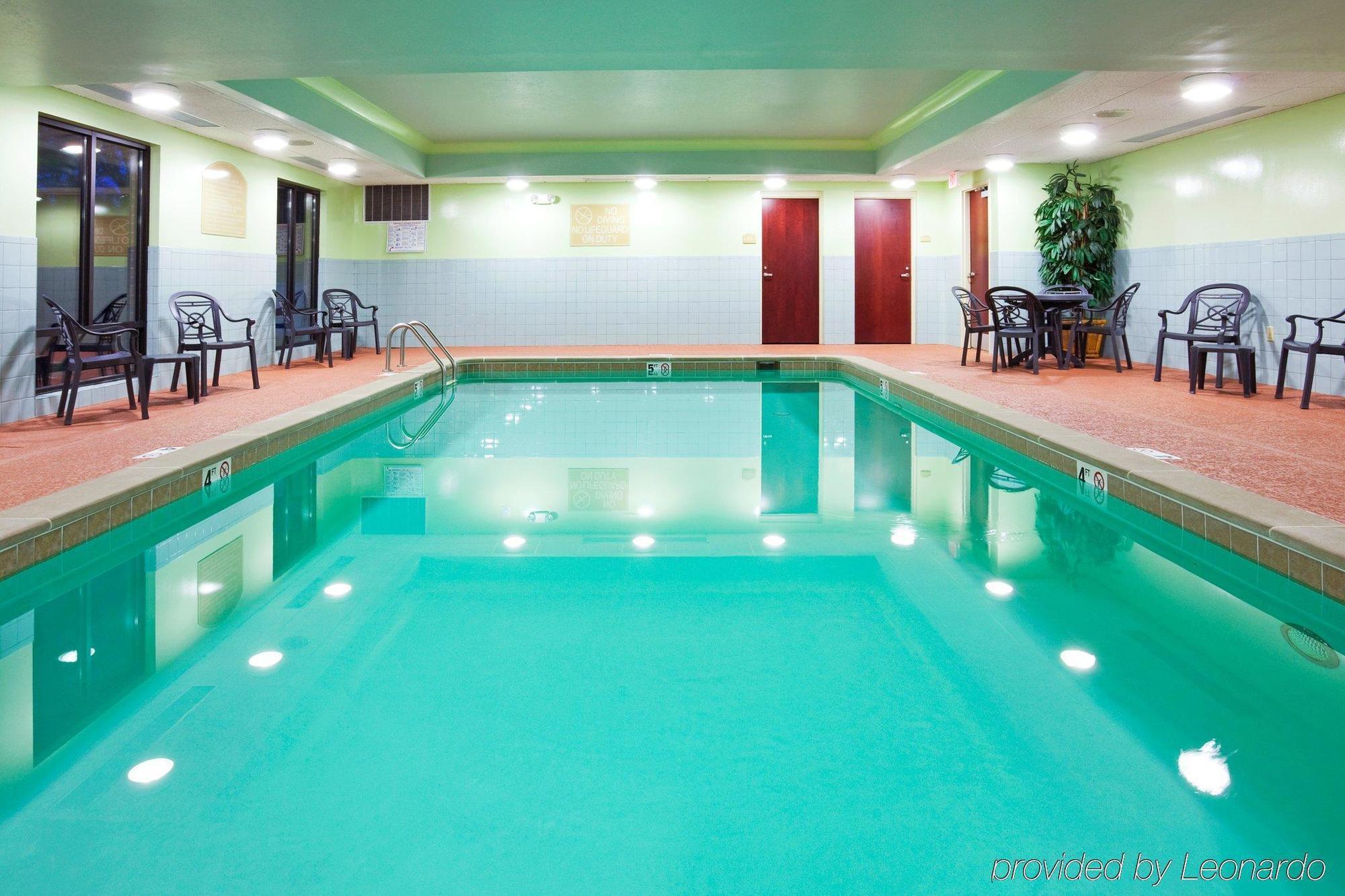 Holiday Inn Express & Suites Lebanon-Nashville Area By Ihg Facilités photo